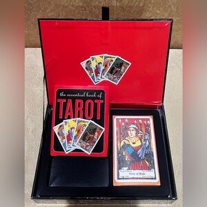 The Essential Tarot Book & Card Set
